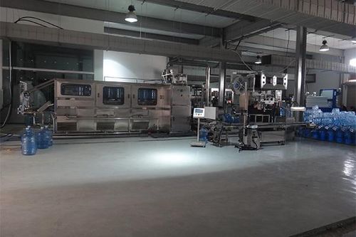 Remplisseuse automatique - JND100 series - Shenzhen J&D Drinking Water equipment Co Ltd - pour bouteilles en plastique / pour eau