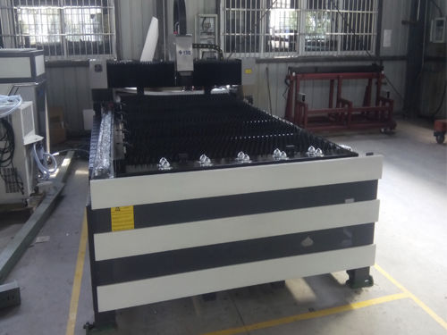 Machine de découpe laser à fibre - YSD CF3015-500 - Hubei Tri-Ring Metal-Forming Equipment Co., Ltd. - pour métal / de tôle / pour tôle épaisse