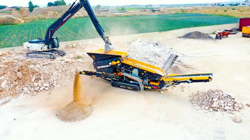 Groupe de concassage et de criblage mobile - FTB-1550 - Fabo Crushing Screening & Concrete Plants - pour pierres