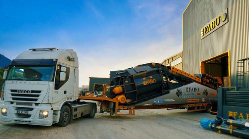 Centrale à béton stationnaire - COMPACT-180 - Fabo Crushing Screening & Concrete Plants - compacte / avec convoyeur à bande