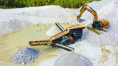 Crible scalpeur mobile - FTB-1550 - Fabo Crushing Screening & Concrete Plants - forte charge