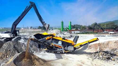 Crible scalpeur mobile - FTB-1550 - Fabo Crushing Screening & Concrete Plants - forte charge / avec alimentateur à bande