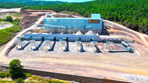 Groupe de concassage et de criblage à mâchoire - Fabo Crushing Screening & Concrete Plants - stationnaire / primaire / haute capacité