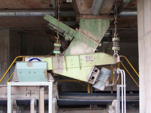 Alimentateur vibrant - ZG series - Xinxiang Gaoke Mechanical Equipment Co., Ltd. - pour presse / pour tapis de convoyeur / automatique