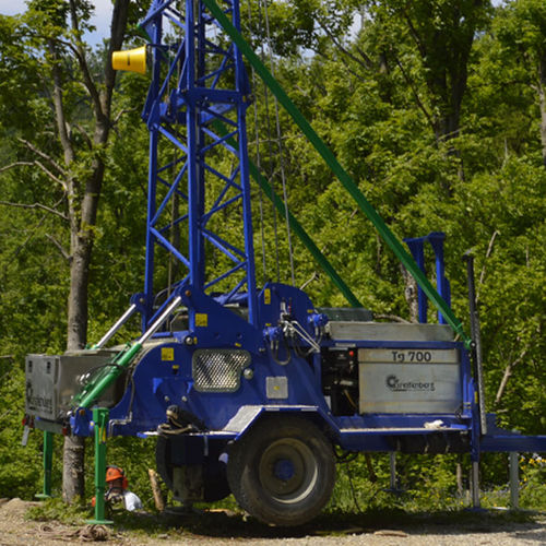 Câble-mât pour débardage en montée et en descente - T3 700 - greifenberg teleferiche - monté sur remorque