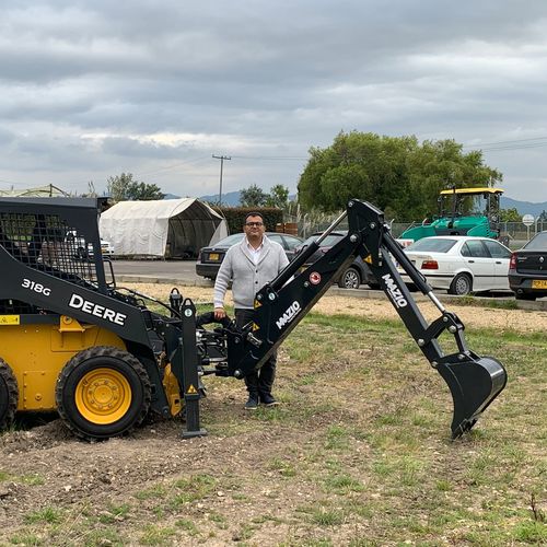 Pelle rétro pour chargeuse - Backhoe 2800 - Mazio Attachments - hydraulique