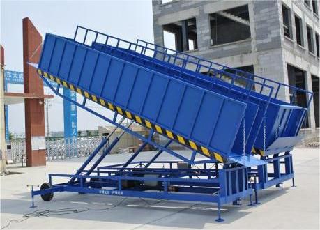 Rampe de chargement de remorque - Jinan Gradin Machinery Co., Ltd. - de  camion / mobile / hydraulique