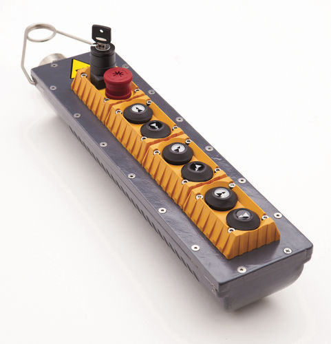 Télécommande filaire - Hängetaster / Pendant Station LadyX by B-COMMAND  - B-COMMAND GmbH - à boutons configurables / pour grues / industrielle