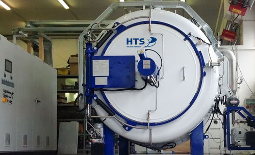 Four à chambre - 669	 - HTS VACUUM FURNACES - de recuit / de revenu