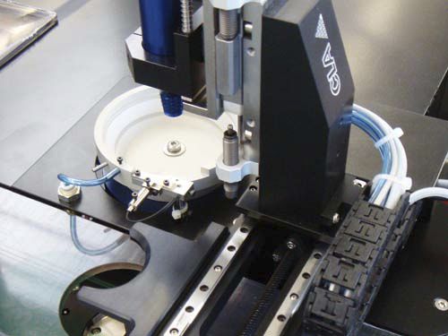 Machine de vissage de mouvements horlogers - CLAvissage  - CLA Clinical Laboratory Automation SA - automatique / pour le montage de vis