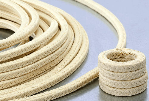 Garniture tressée en fibre d'aramide - P301 - Ningbo Sunwell Sealing Materials Co., Ltd - pour pompe / pour l'industrie chimique / pour applications pétrochimiques