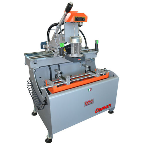Centre d'usinage 3 axes - DENVER - OMC di bisognagni srla - pour acier / pour PVC / pour aluminium