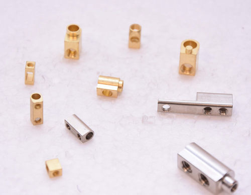 Connecteur électrique d'alimentation électrique - Paani Precision Products LLP - type B / bas profil / blindé