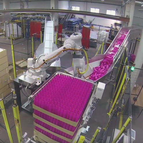 Dépalettiseur pour bouteilles PET - Sinterpack - robotisé / automatique / pour l'industrie de l'emballage