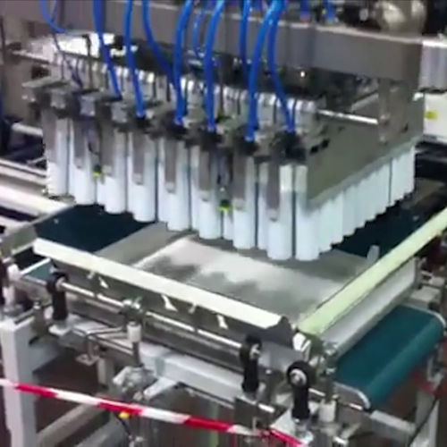 Palettiseur pour aérosol - Sinterpack - robotisé / de manutention / automatique