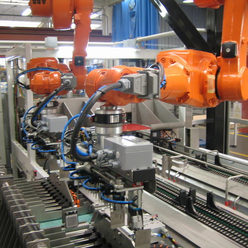 Encaisseuse / palettiseur pour blister - Sinterpack - type pick and place / robotisé / de manutention