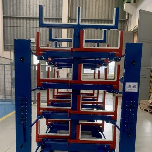Système de rack pour entrepôt de stockage - Relatech - cantilever / pull-out / réglable