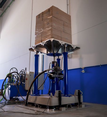 Machine d'essai en vibration - innWave - SAFE LOAD TESTING TECHNOLOGIES - automatique / pour emballage / hydraulique