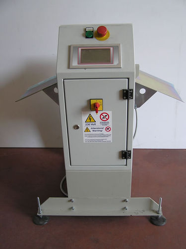 Trieuse pondérale de commande - G.F.T. AUTOMAZIONI - pour emballage / pour l'industrie de l'emballage / avec tableau de commande à écran tactile