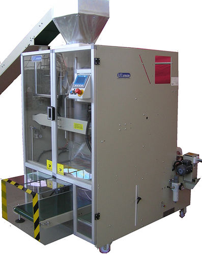 Ensacheuse verticale - GFT250A - G.F.T. AUTOMAZIONI - flow-pack / contrôlée par PLC / pour l'industrie agroalimentaire