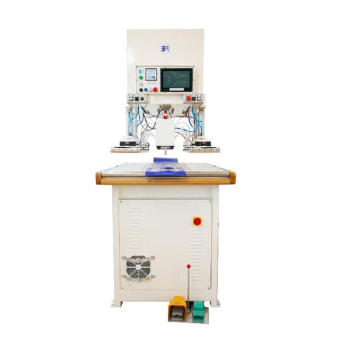 Machine de soudage à haute fréquence - BR10 SPS - BALACCHI S.R.L. - contrôlée par PLC / sur pieds / pour textiles