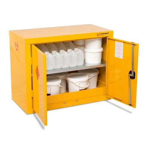 Armoire de stockage - HFC series - Armorgard Ltd - à roulettes / sur pieds / à portes battantes