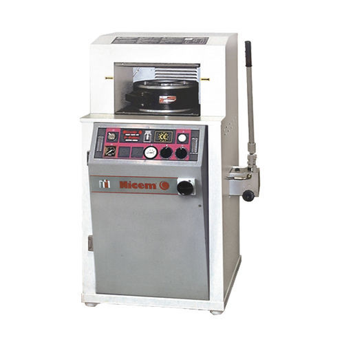 Presse hydraulique - P 300 PILOT - NICEM - de vulcanisation / de caoutchouc / CNC
