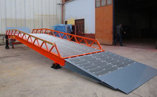 Rampe de chargement mobile - PYR series - SAURUS YÜKLEME SİSTEMLERİ - pour chariot élévateur / pour véhicule utilitaire / pour transpalette