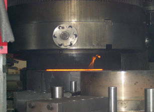 Ligne de presses hydraulique - Tech Euroengineering - de forgeage
