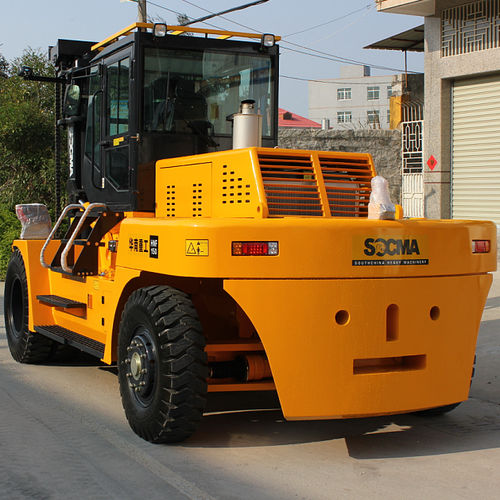Chariot élévateur diesel - HNF-150 - Fujian Huanan Heavy Industry Machinery Manufacturing Co.,Ltd. - à conducteur porté assis / à 4 roues / à contrepoids