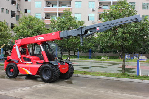 Grue télescopique - HNT110-2C - Fujian Huanan Heavy Industry Machinery Manufacturing Co.,Ltd. - mobile / pour façade d'immeuble / forestière