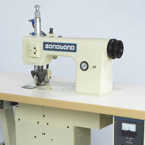 Machine à coudre point de chaînette - SeamMaster®  - Sonobond Ultrasonics - à une aiguille / à un fil / pour motifs