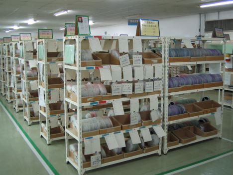 Rayonnage pour entrepôt de stockage - Nanjing A-Plus Metal Products Co.,Ltd - réglable / sur mesure / pour charges légères