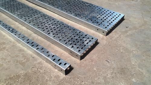 Chemin de câbles en acier inoxydable - Perforated - Electric Power Engineering