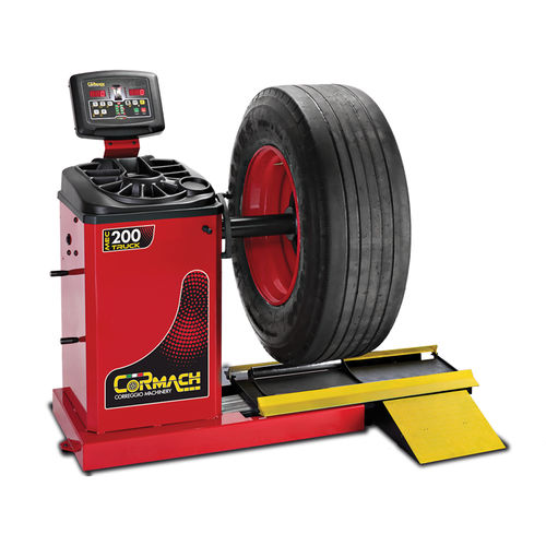 Équilibreuse de roues pour camions - MEC 200 - Cormach S.r.l. Correggio Machinery - pour bus / pour voiture / automatique