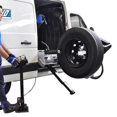 Démonte-pneu pour camions - S 562 - GIULIANO INDUSTRIAL S.p.A. - pour bus / automatique / horizontal
