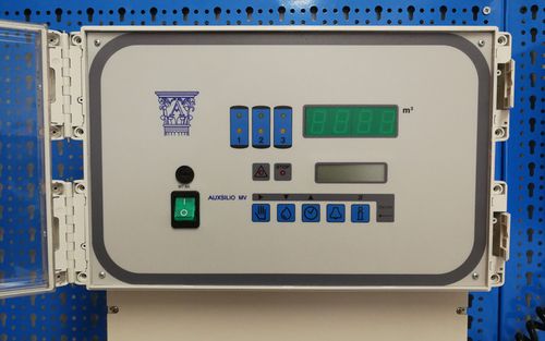 Programmateur à microprocesseur - Auxilio  - Apura s.r.l. - mural / pour vanne / pour systèmes d'adoucissement de l'eau