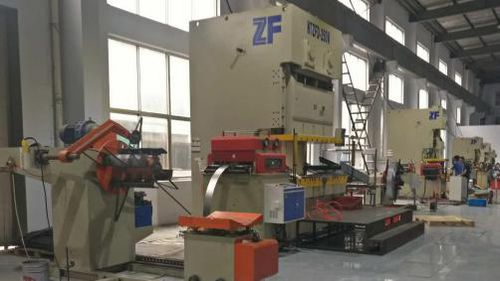 Profileuse pour glissières de sécurité - WUXI LINBAY MACHINERY CO.,LTD - type fixe / poinçonnage