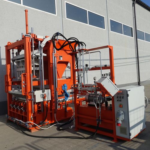 Machine de fabrication de blocs en béton - R-300 - Scandinavian UK Machines AB - automatique / semi-automatique / stationnaire