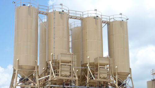 Silo à fond conique - Vince Hagan - de ciment / de tonneaux / pour cendres