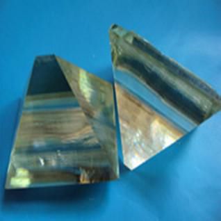 Cristal de titanyl phosphate de potassium (KTiOPO4, KTP) - UNI Optics Co., Ltd - de béta borate de baryum (BaB2O4, BBO) / d'orthovanadate d'yttrium dopé Nd (Nd:YVO4) / de niobate de lithium (LiNbO3)