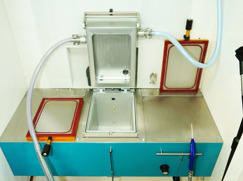 Machine à tamiser stationnaire - BINKS U.K. LIMITED - pour poudres / à ultrasons