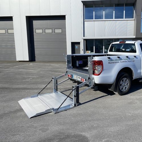 Hayon élévateur standard - DH-P3 series - Dhollandia - repliable / pour véhicules / pour bouteilles de gaz