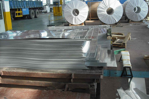 Feuille d'alliage d'aluminium - Tianjin Yitejia Steel Sales Co., Ltd. - en plaque / en bobine / pour l'industrie automobile