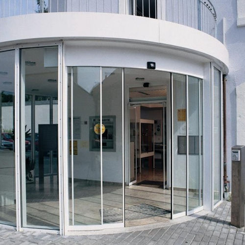 Porte coulissante cintrée - Shen Zhen Hui Trade Industry Co., Ltd. - pour l'extérieur / automatique