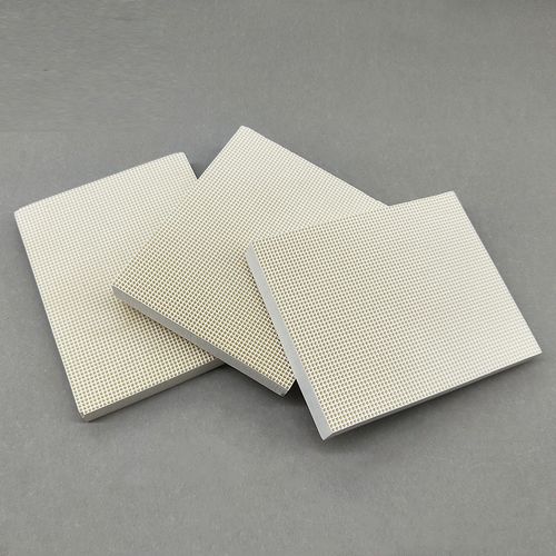 Plaque en céramique - Pingxiang Xingfeng Chemical Packing Co., Ltd.