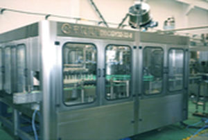 Ligne de remplissage automatique - Jiangsu Zhongyin Machinery Co., Ltd. - de bouteilles / de canettes / jus de fruit