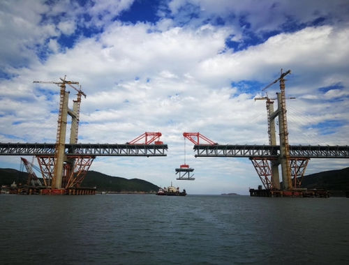 Grue sur barge - QMD1100t - HL-KATTOR Industry Co., Ltd. - à flèche relevable / pour chantier / de levage