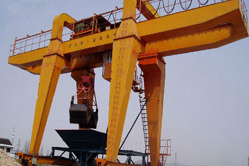 Portique sur rail - Henan Kuangshan Crane Co., Ltd. - de soudage / pour grappin / aérien