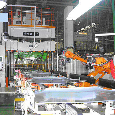 Presse de formage - Huzhou Machine Tool Works Company - pour tôle / pour applications automobiles / à 4 colonnes